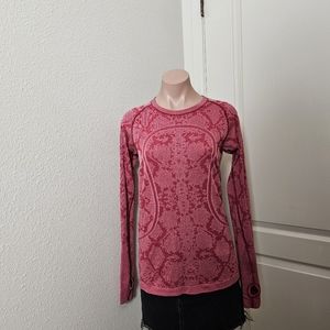 Lululemon swiftly tech longsleeve sz 8